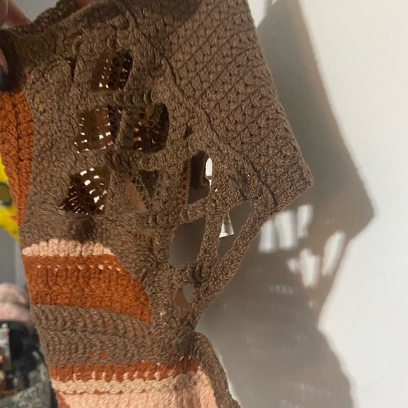 Earthbound Brown and Tan Knit Top - Picture 3 of 5